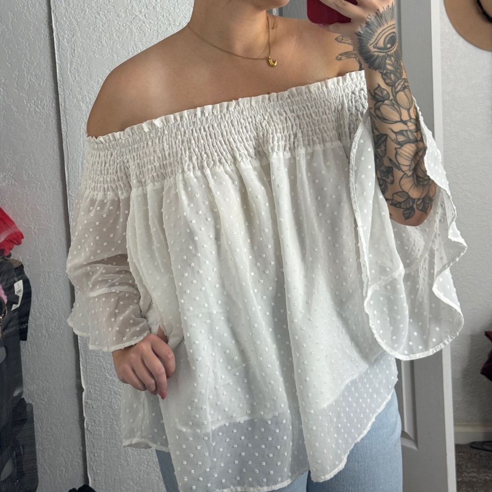 Kori White Textured Blouse size XL impressions online boutique - Picture 7 of 10